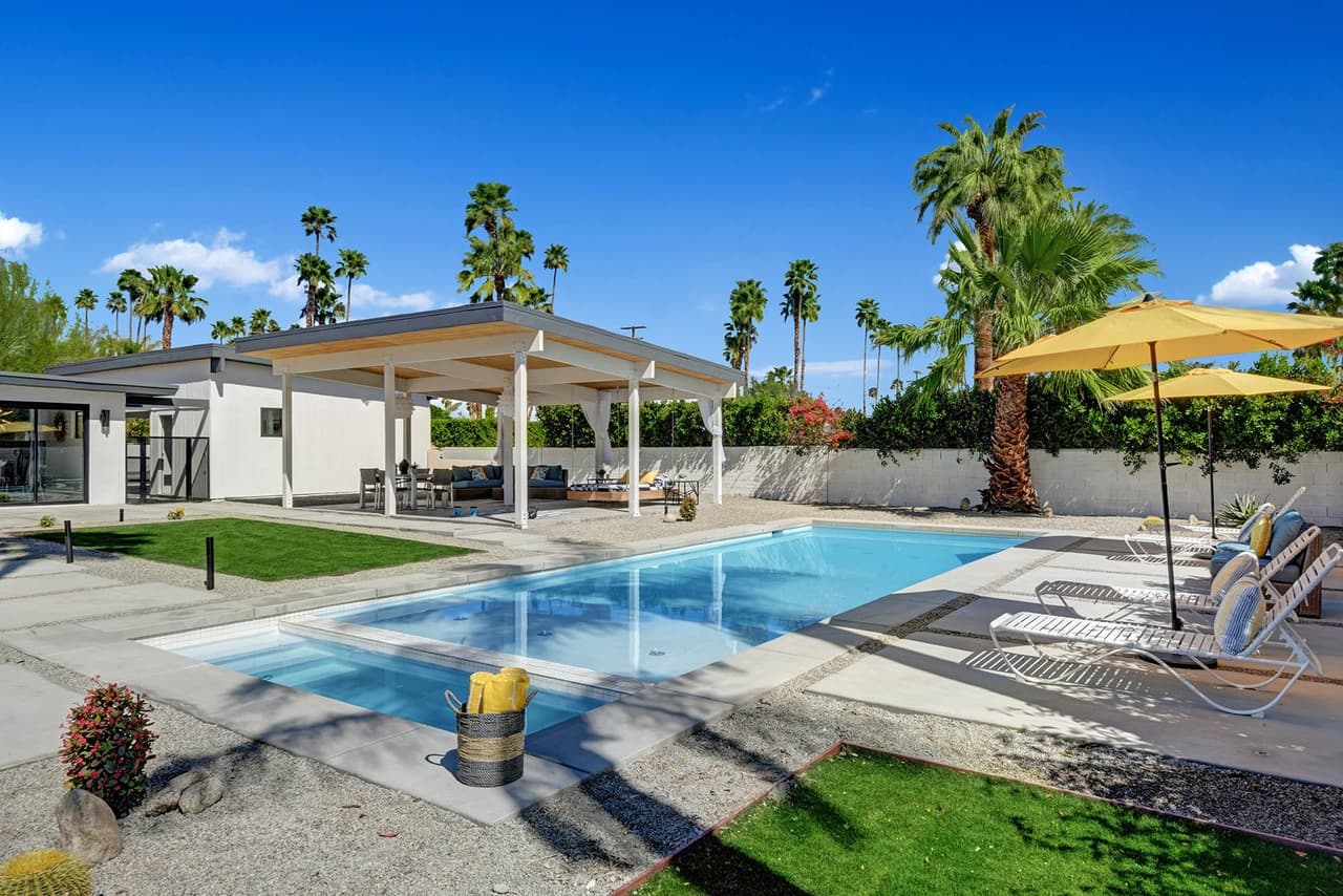 Weekly Pool Cleaning photo 1
